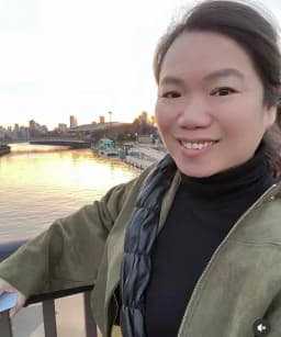 Celia Siura, Day Trader